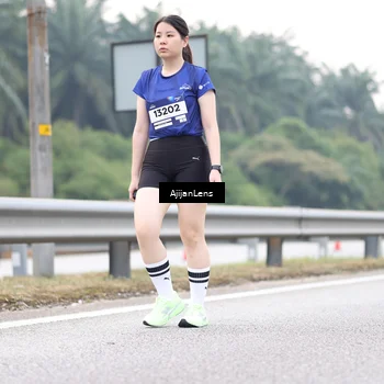 Runner Photo 7443040