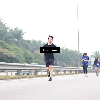 Runner Photo 7443041
