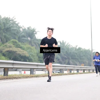 Runner Photo 7443042