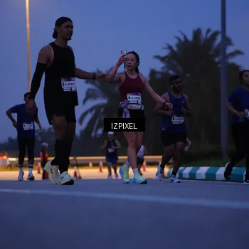 Runner Photo 7443073