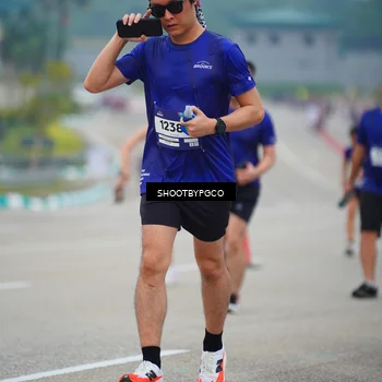 Runner Photo 7443098