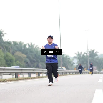 Runner Photo 7443104