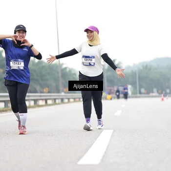 Runner Photo 7443105