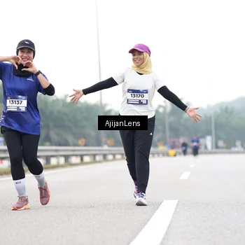 Runner Photo 7443106