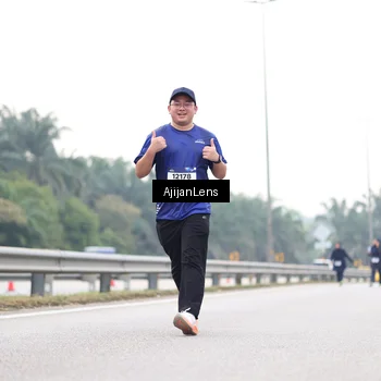 Runner Photo 7443118