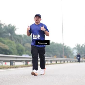 Runner Photo 7443119