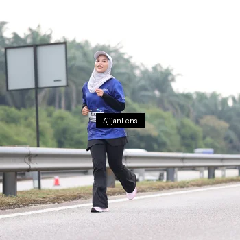 Runner Photo 7443143