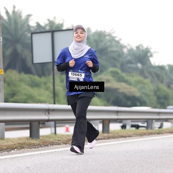 Runner Photo 7443154