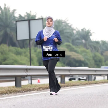 Runner Photo 7443157