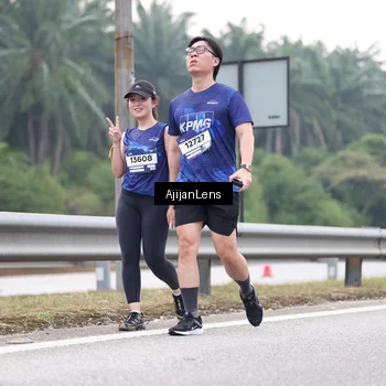 Runner Photo 7443170