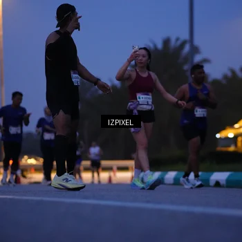 Runner Photo 7443173