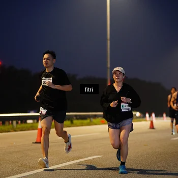 Runner Photo 7443303