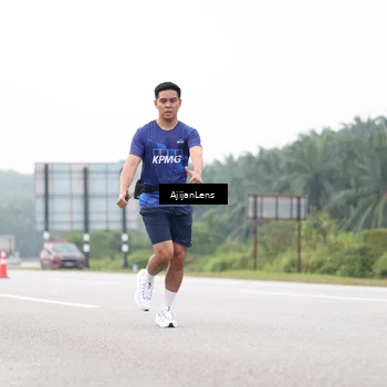 Runner Photo 7443323