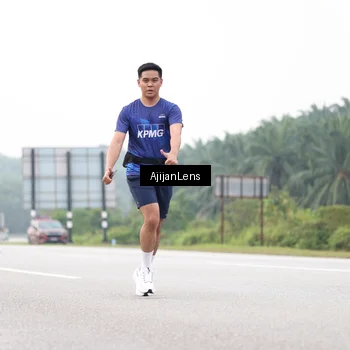 Runner Photo 7443325