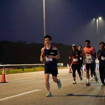 Runner Photo 7443343