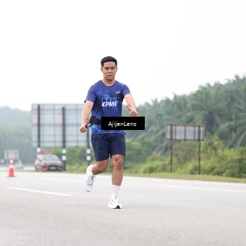Runner Photo 7443350