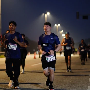 Runner Photo 7443368