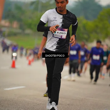 Runner Photo 7443412