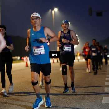 Runner Photo 7443416