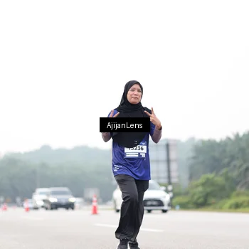 Runner Photo 7443419