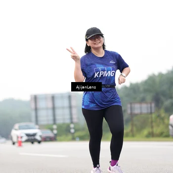 Runner Photo 7443428