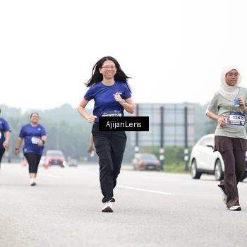 Runner Photo 7443496