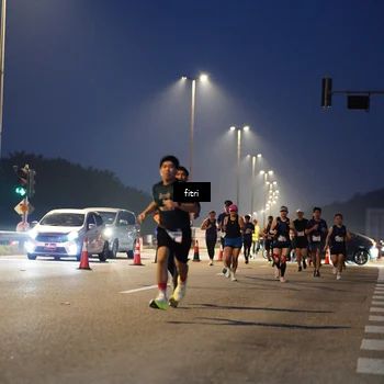Runner Photo 7443546