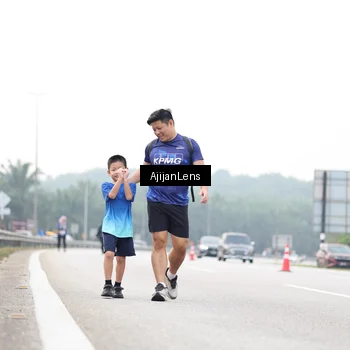 Runner Photo 7443558