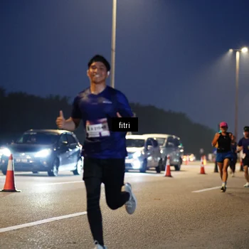 Runner Photo 7443569
