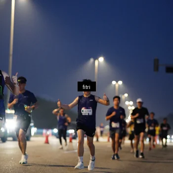Runner Photo 7443588