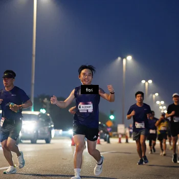 Runner Photo 7443592