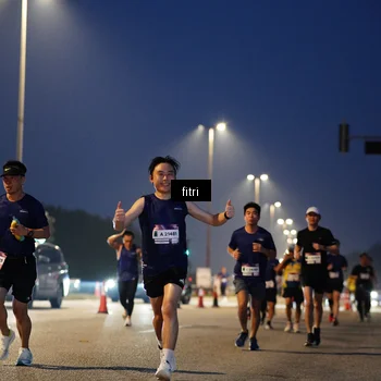 Runner Photo 7443594