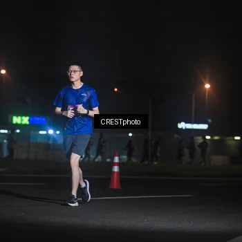 Runner Photo 7443648