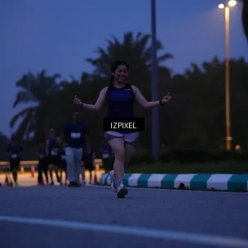 Runner Photo 7443653