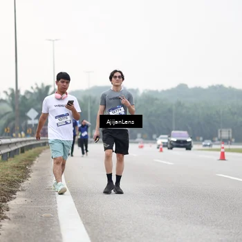 Runner Photo 7443734