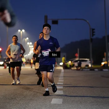 Runner Photo 7443949