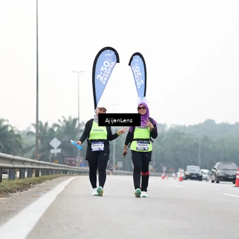 Runner Photo 7443953