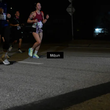Runner Photo 7443957