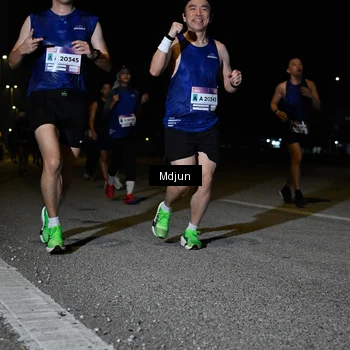 Runner Photo 7443979