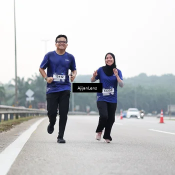 Runner Photo 7443997