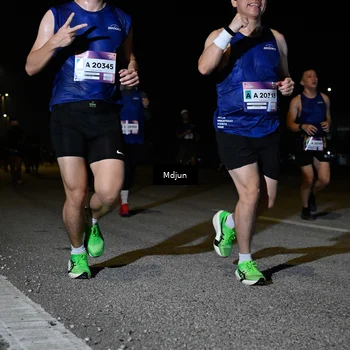Runner Photo 7443999