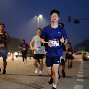 Runner Photo 7444020