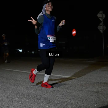 Runner Photo 7444039