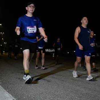 Runner Photo 7444054