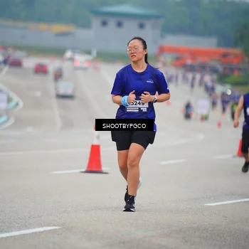 Runner Photo 7444055