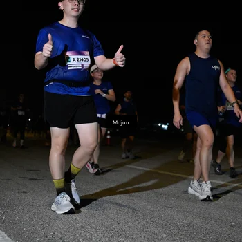 Runner Photo 7444077