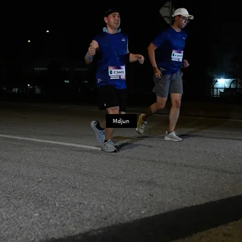 Runner Photo 7444085