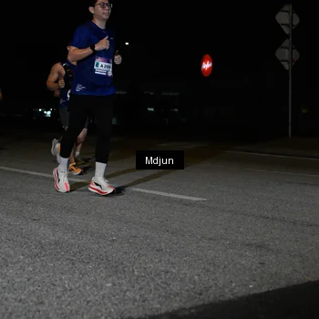 Runner Photo 7444101