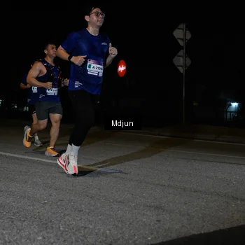 Runner Photo 7444104