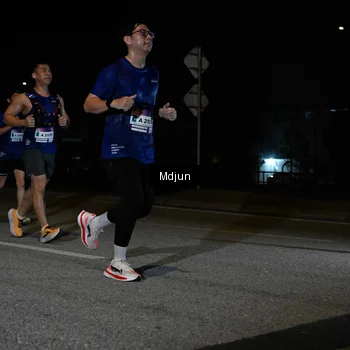 Runner Photo 7444109
